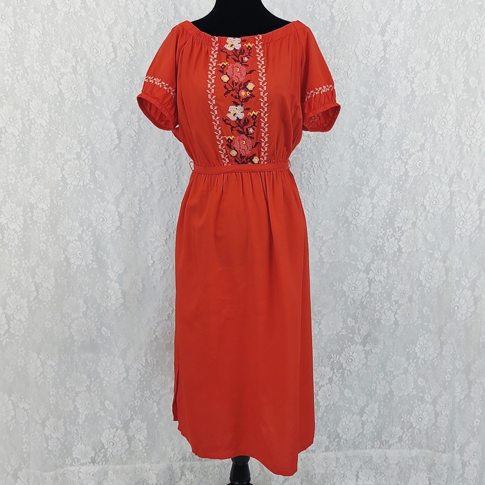 Old Navy Floral Embroidery Off The Shoulders Midi Dress Medium